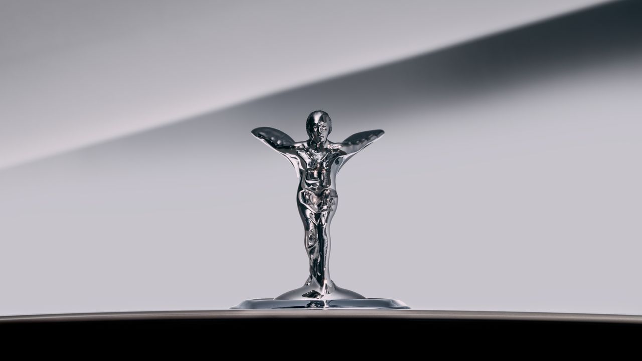 The new Spirit of Ecstasy for Roll's new EVs