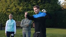 Pointing out slow golfers