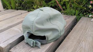 Back of Sealskinz Salle Cap