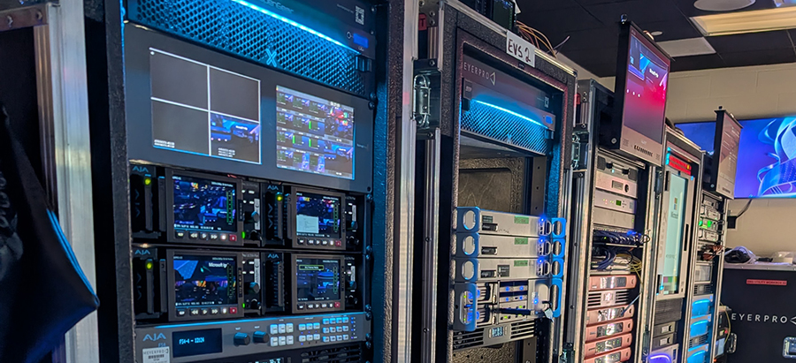 The production teams brought Microsoft Ignite alive on massive LED displays of all shapes and sizes.