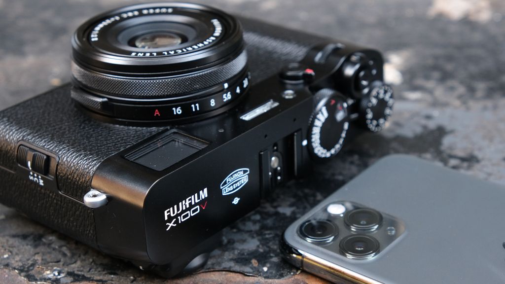 Should I Buy A Compact Camera In 2022 Techradar 