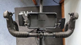 Wahoo Kickr Steer mounted on a bikes handlebars birds-eye view