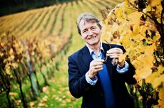 Steven spurrier dies, Spurrier at his home, Bride Valley English wine estate