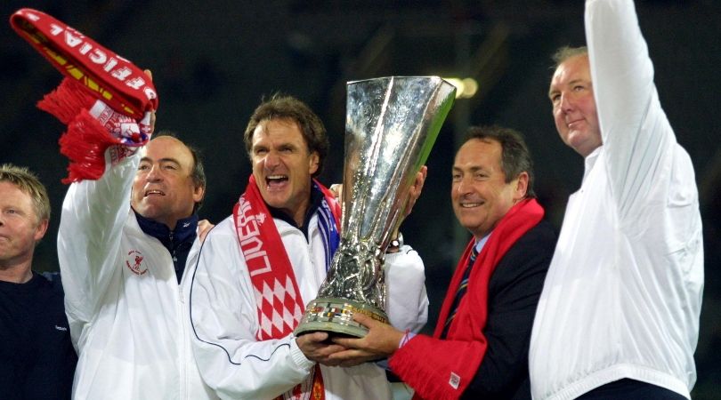 Gerard Houllier and assistant Phil Thompson celebrate Liverpool&#039;s UEFA Cup win over Deportivo Alavés in 2001.