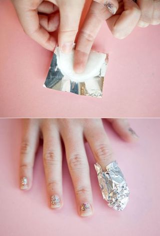 Finger, Skin, Nail, Style, Jewellery, Thumb, Photography, Ring, Engagement ring, Nail care,