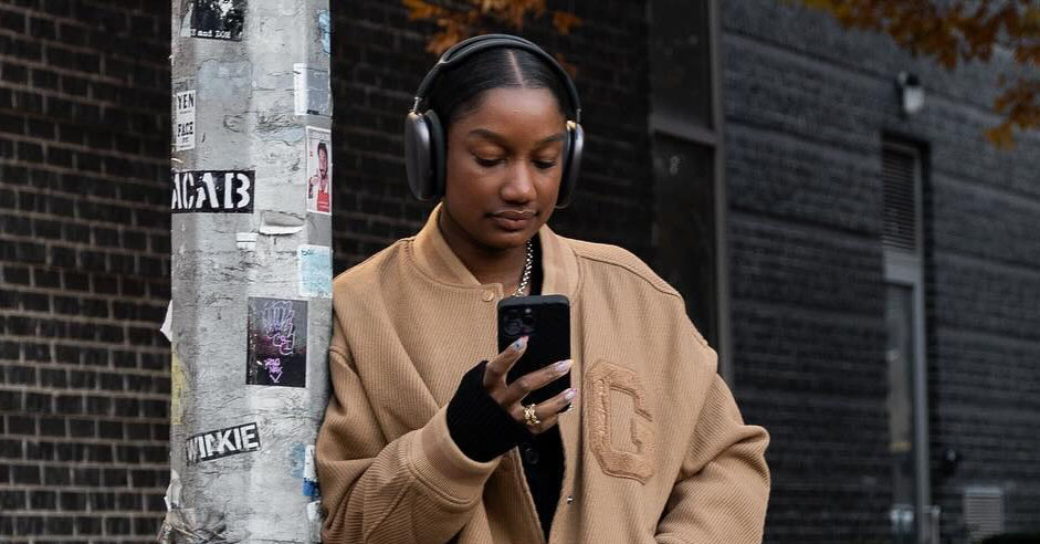 I'm a 5'0" Fashion Editor—These Are the Pants and Jeans I Never Have to Hem