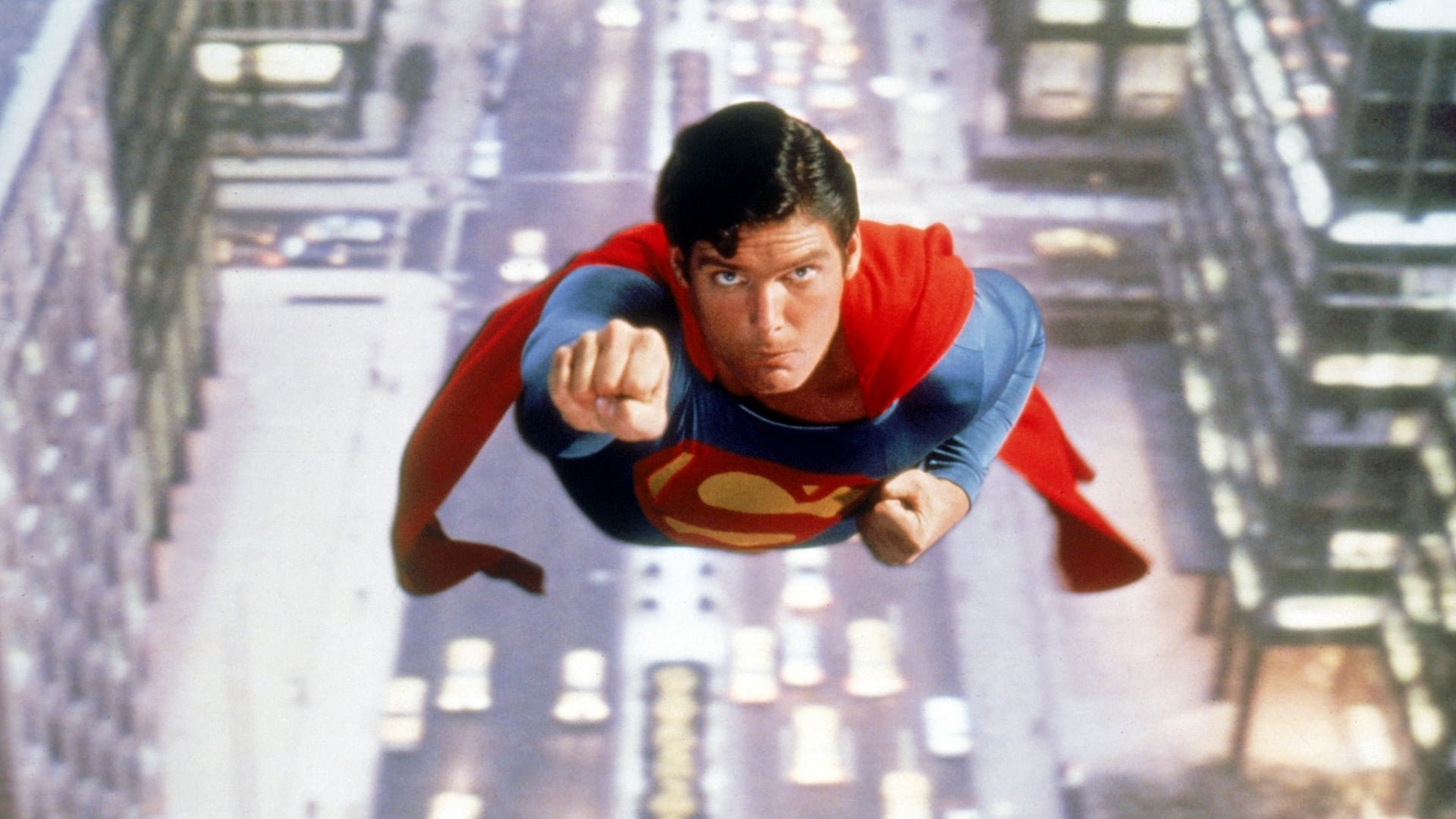 کریستوفر ریو در نقش مرد فولادی در سوپرمن محصول سال 1978