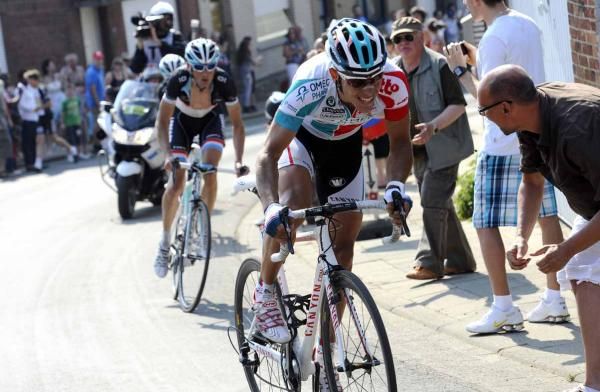 Philippe Gilbert (Omega Pharma-Lotto) launched a fierce attack on the Cote de Saint-Nicholas.