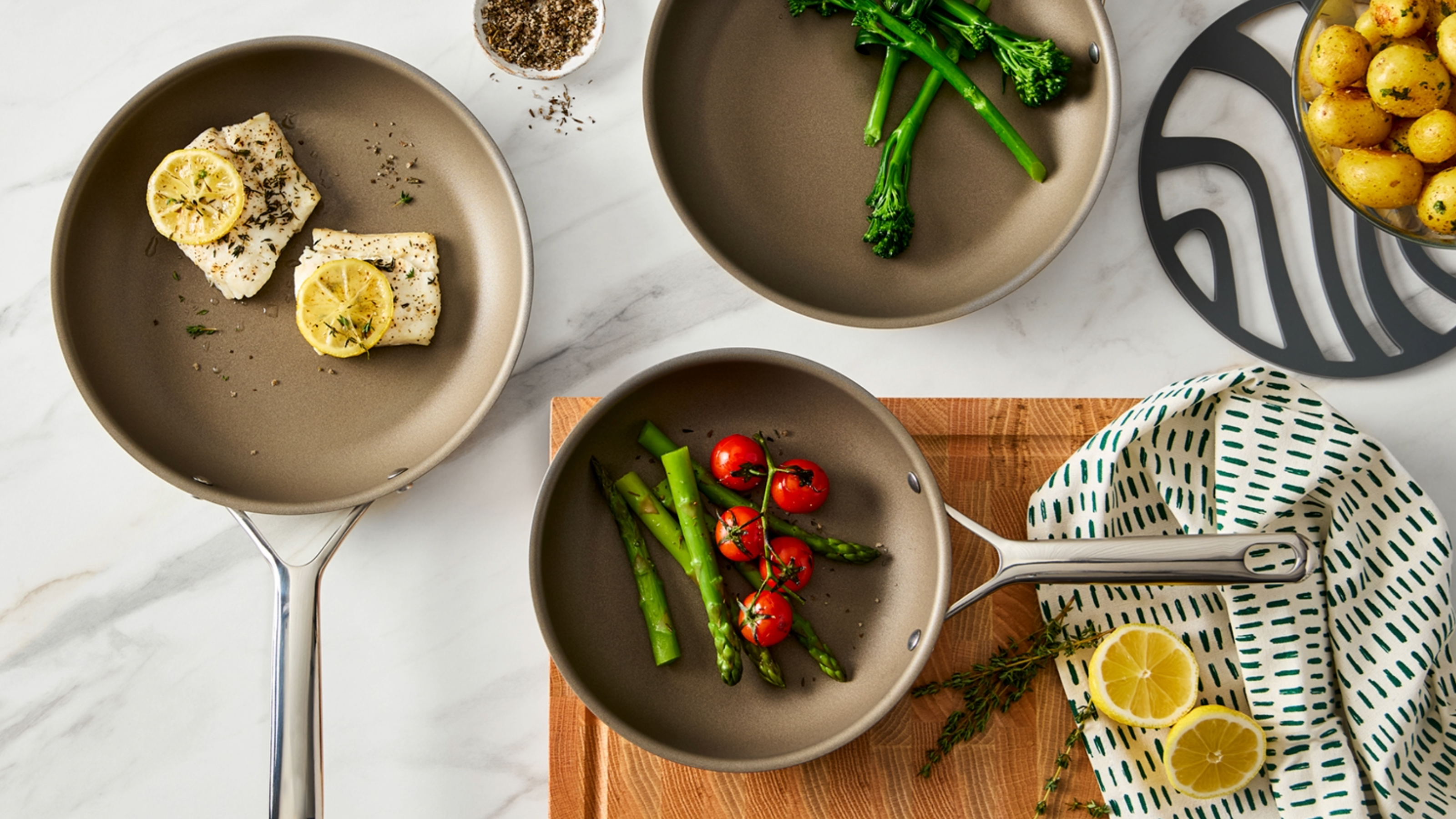 Lakeland Tri-Tanium pans