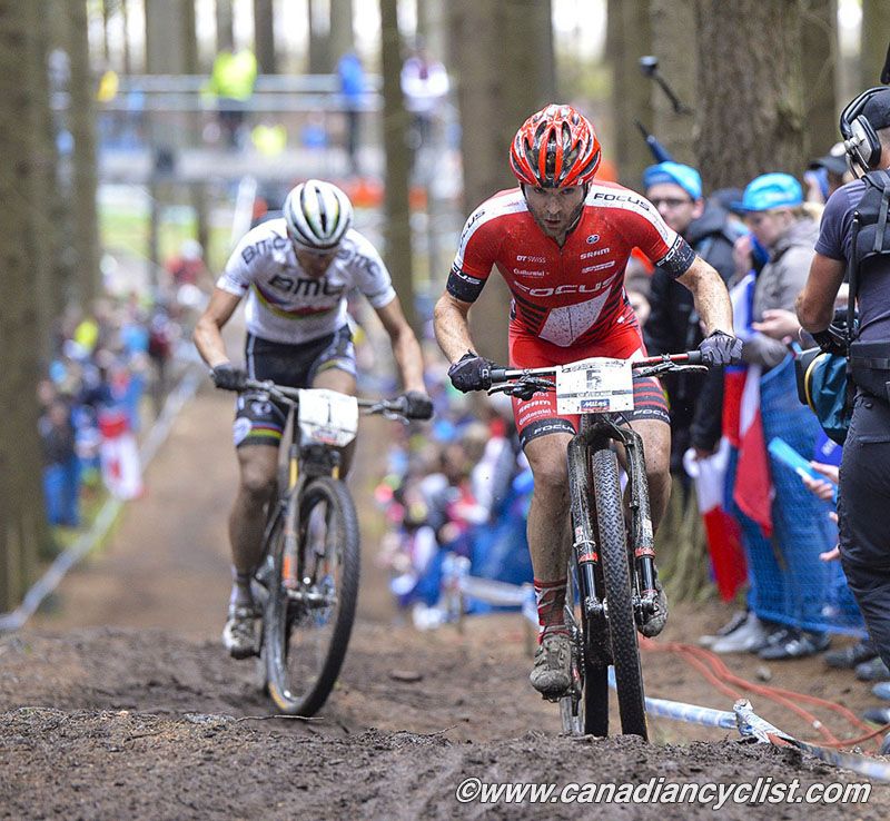 Florian Vogel (Focus XC Team) leads Julien Absalon (BMC Mountainbike Racing Team)