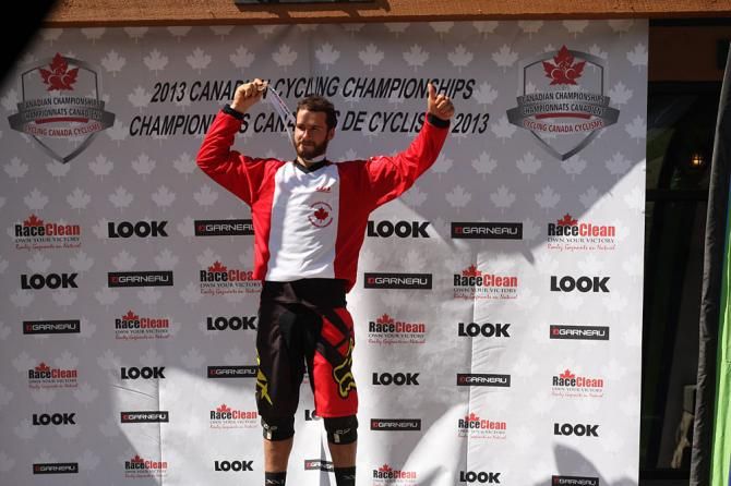 Steve Smith atop the men's Canadian DH Nationals podium