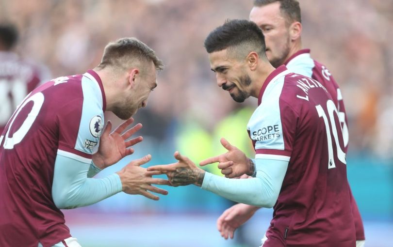 Who are the commentators for Kidderminster vs West Ham on BBC One