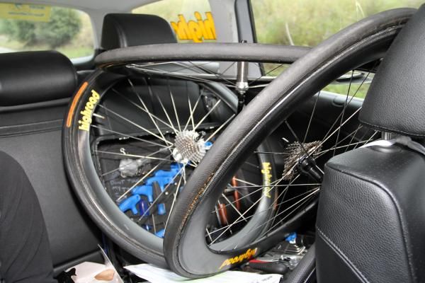 HED wheels of various depths and cassette combinations are within easy reach in team car.