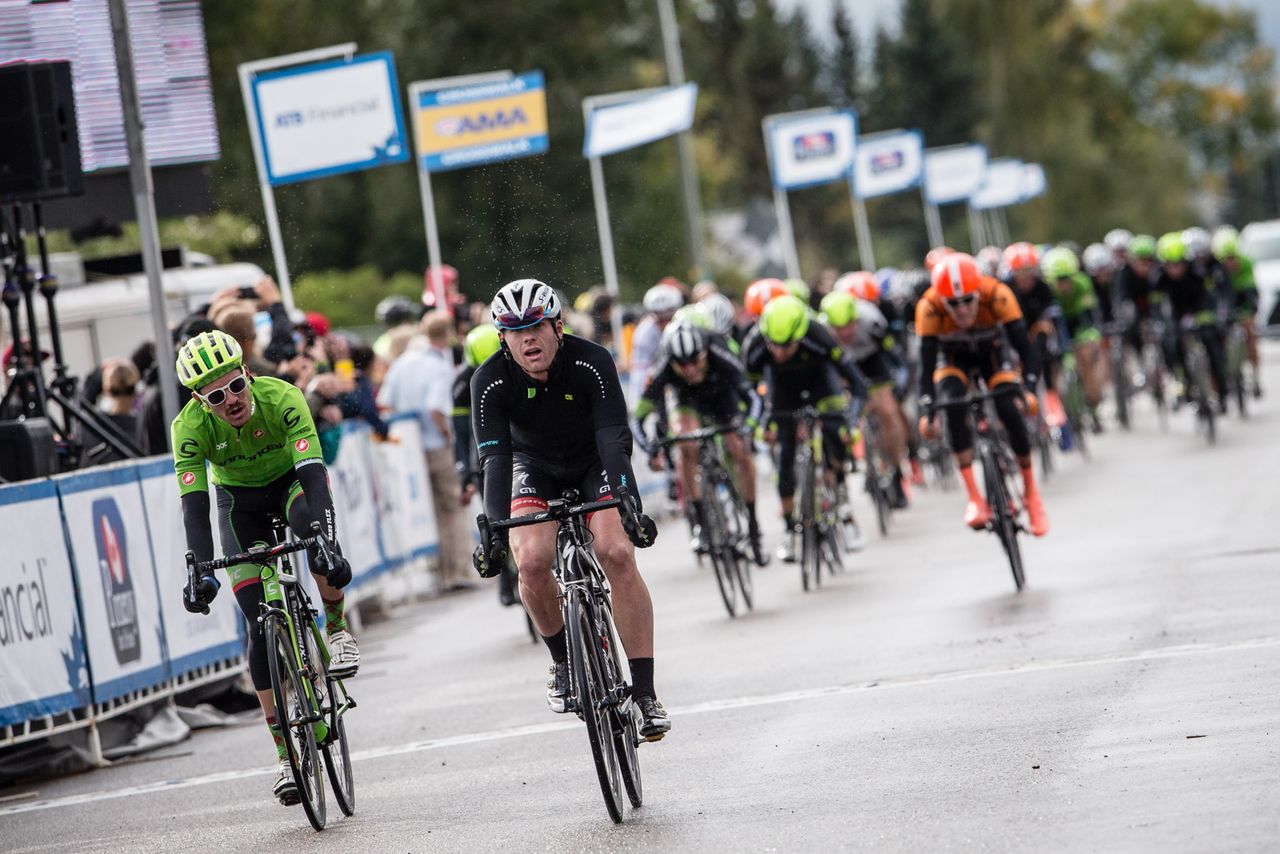 Colin Joyce (Axeon) beats Alex Howes (Cannondale) to the line and keeps the yellow jersey