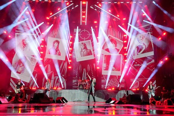 Def Leppard onstage in Atlanta