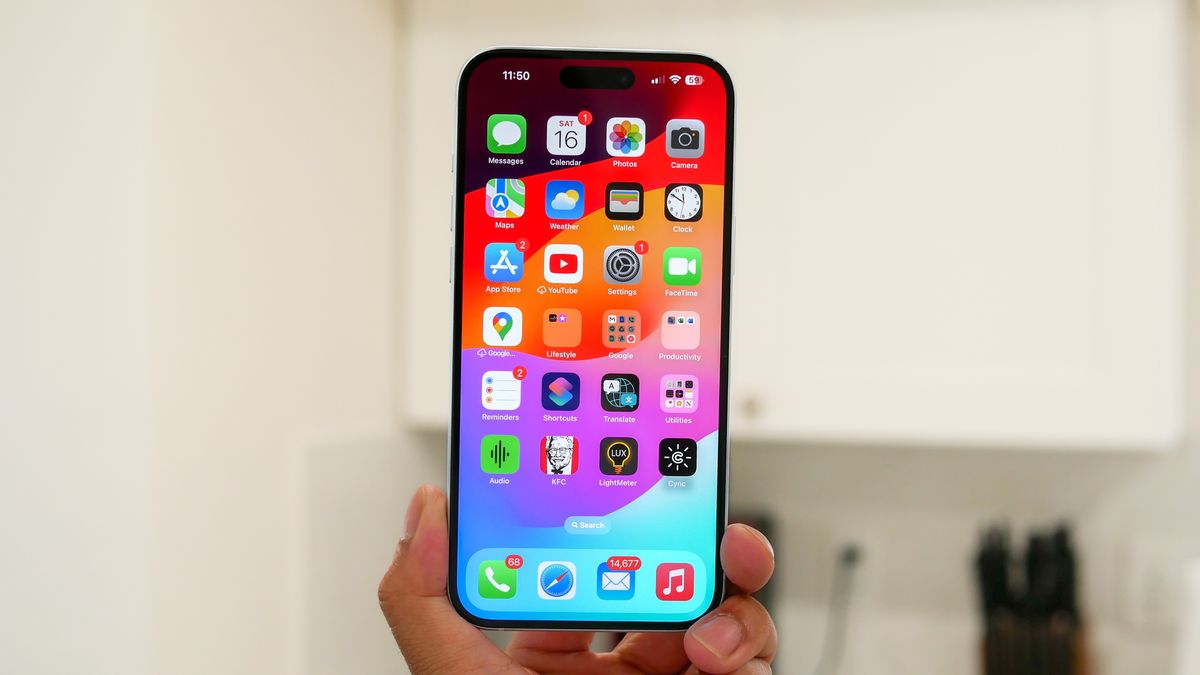 Apple iPhone 15 Plus review.