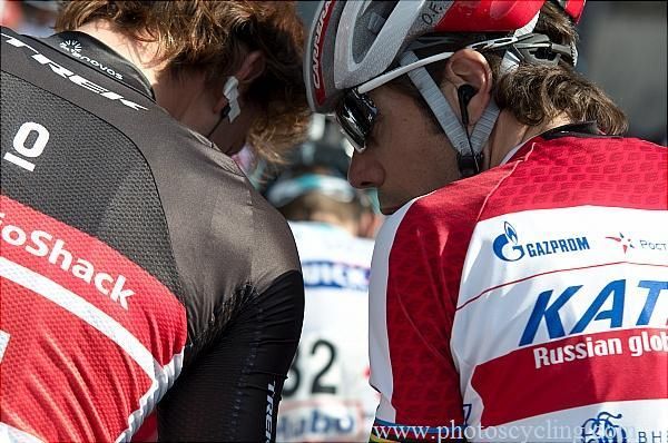 Fabian Cancellara (RadioShack-Nissan) and Oscar Freire (Katusha)