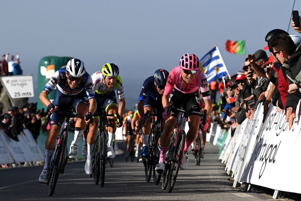 Magnus Cort made a late surge to win stage 2 of the Volta ao Algarve