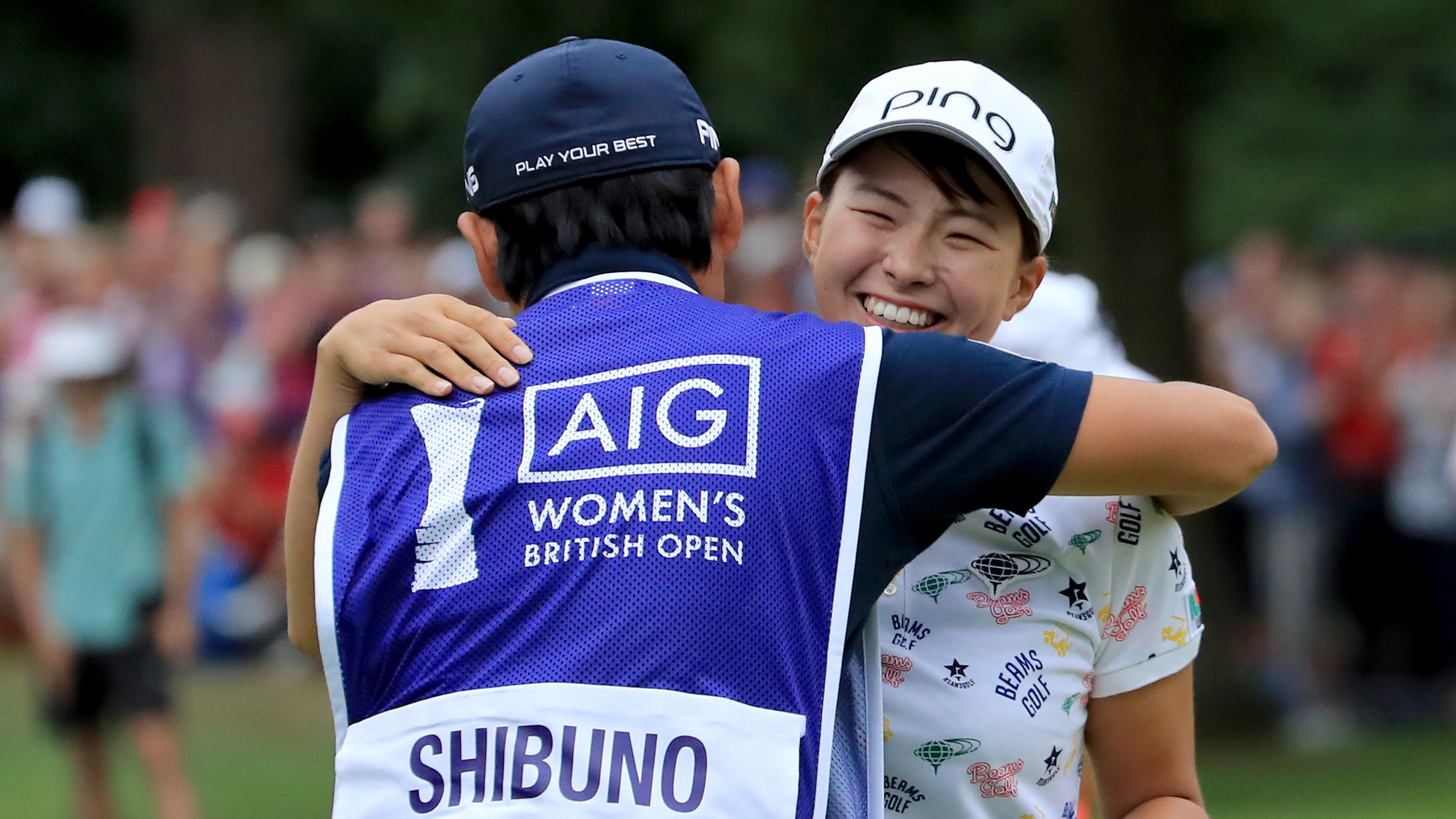 Hinako Shibuno celebrates her AIG Women's Open victory with her caddie