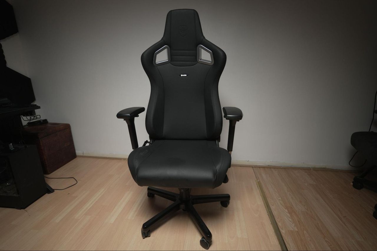 Noblechair Epic TX Black Edition