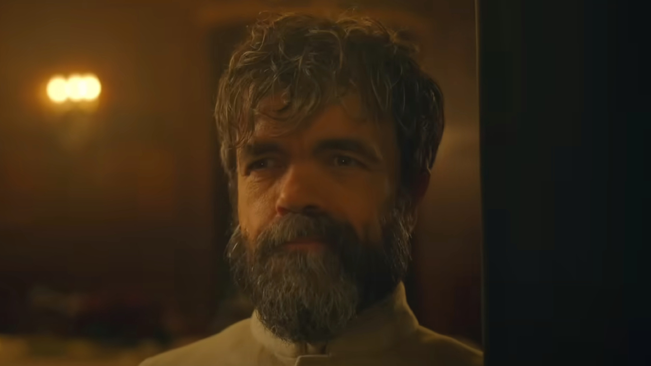 Peter Dinklage smiling on Dexter: Resurrection
