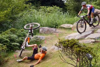 Tokyo 2020 Olympic Games - Olimpiadi Tokyo 2020 - Menâ€™s MTB Race - Izu Mountain Bike Course 41km - 26/07/2021 - Crash - Mathieu Van Der Poel (NED - Alpecin-Fenix) - Thomas Pidcock (GBR) - photo Luca Bettini/BettiniPhotoÂ©2021