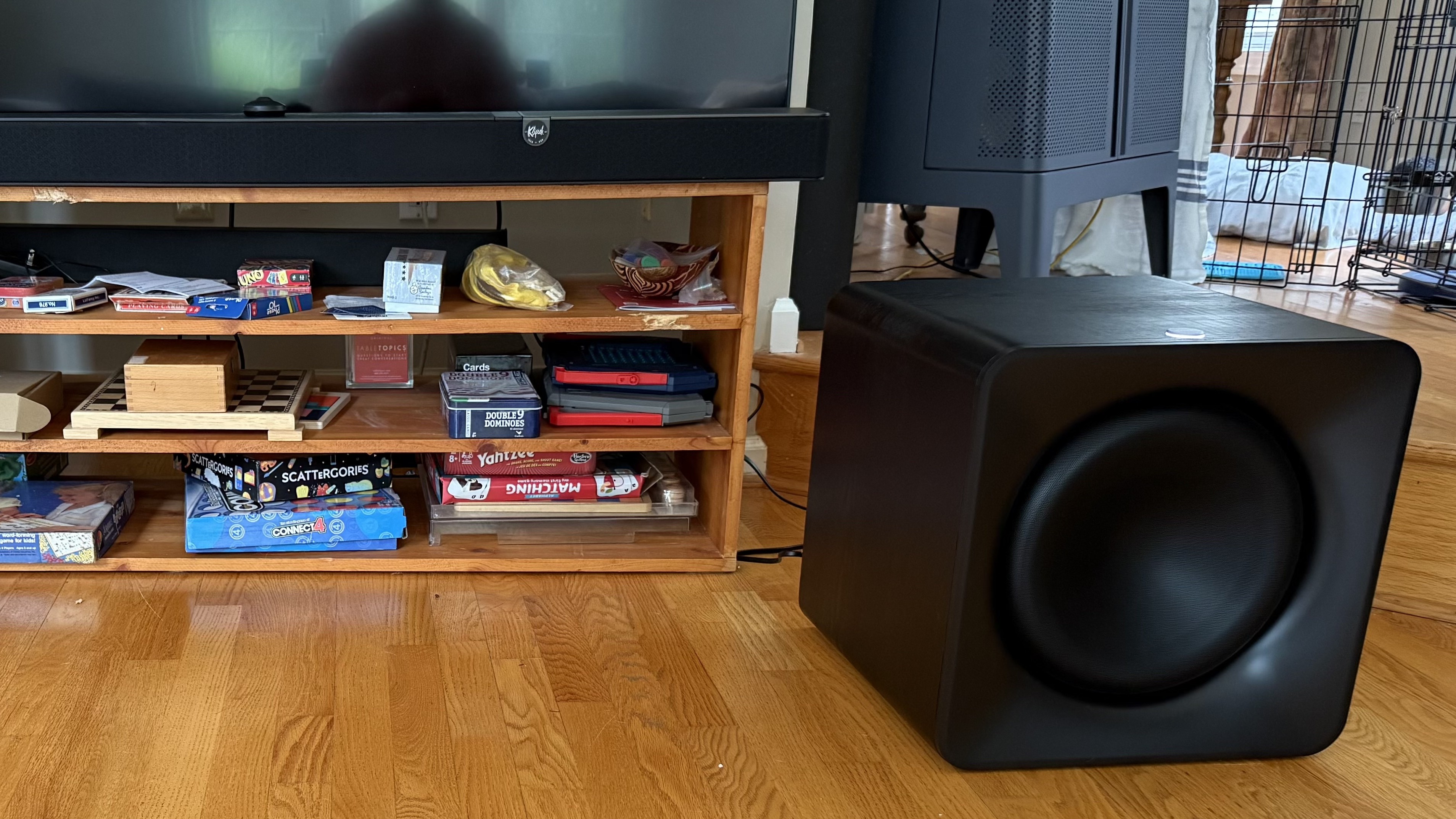 Klipsch Flexus Core 300 with subwoofer on floor