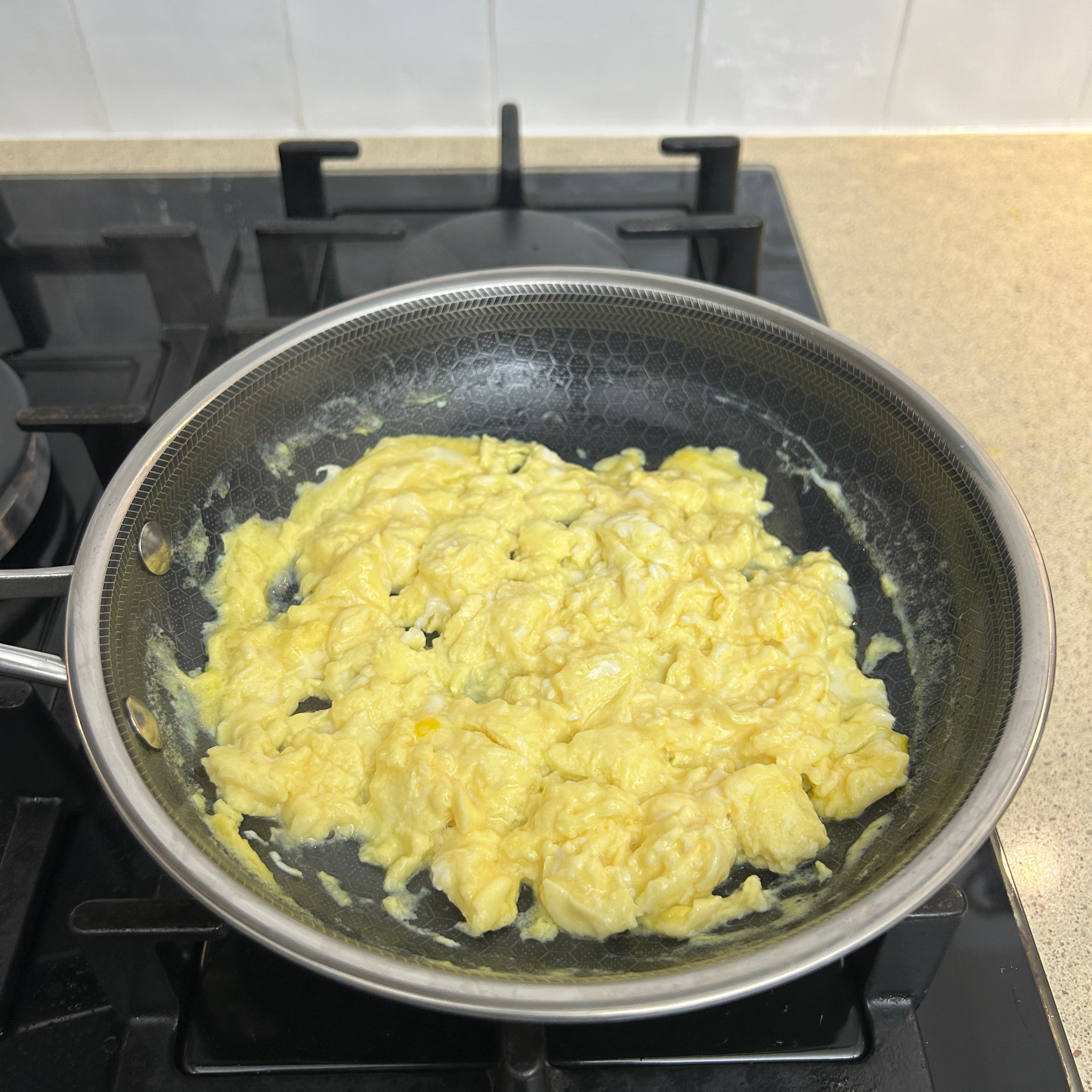 Testing the 7 Piece HexClad Cookware Set at home