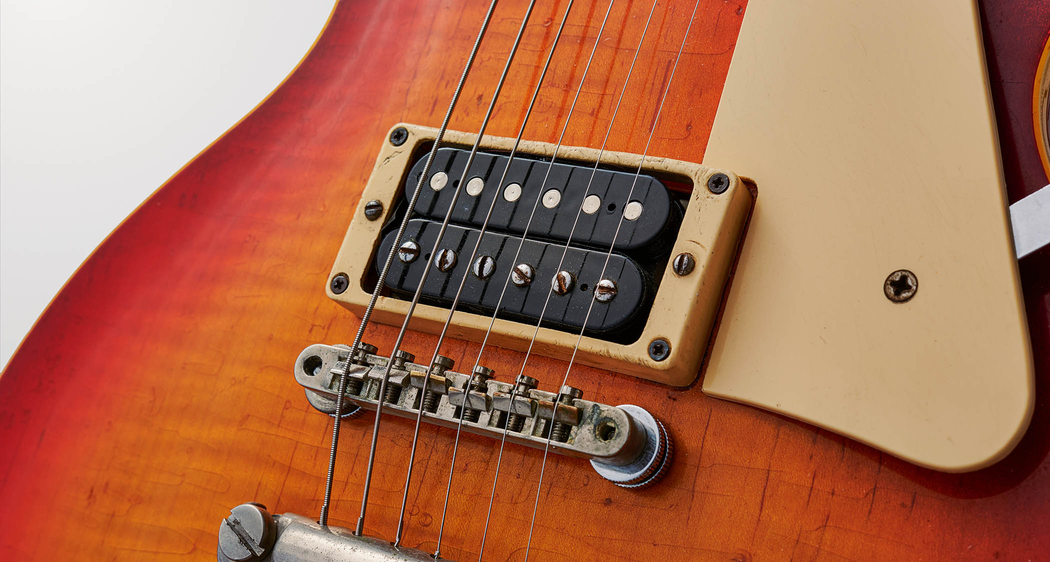 Eric Clapton's 1960 Gibson Les Paul Standard Summersburst