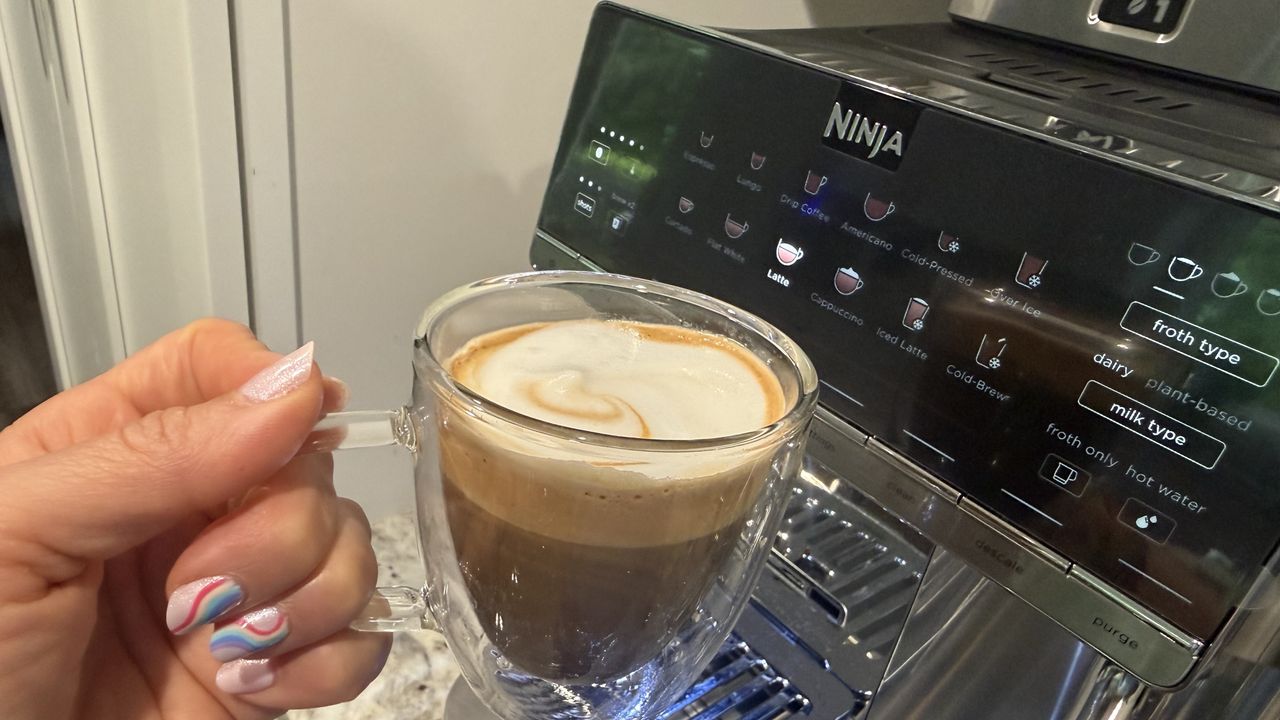 Ninja AutoBarista Pro espresso and milk drinks