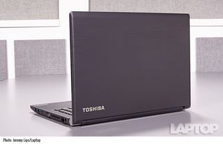 Toshiba Tecra A40 design