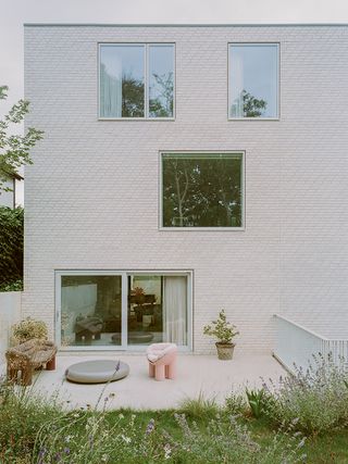 clean minimalism and pastel colours at the farshid moussavi house in hove