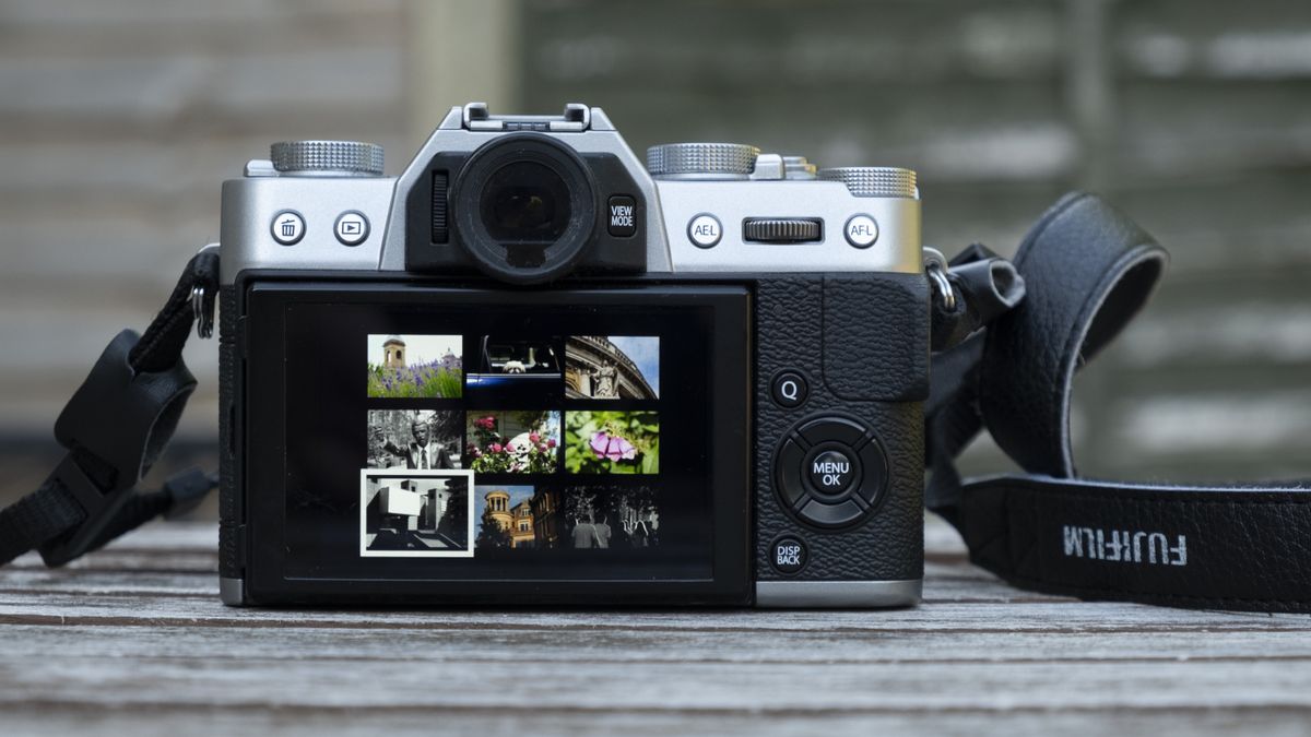 Why this Fujifilm classic is the best cheap mirrorless camera you can ...