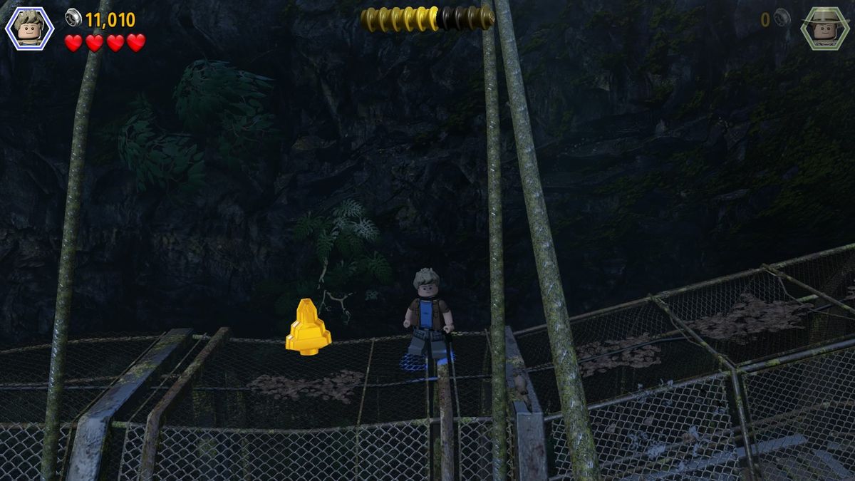 The Bird Cage Lego Jurassic World Minikit and Amber Fossil Brick