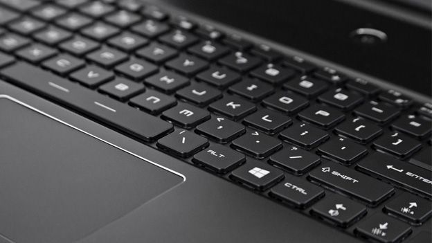 XMG C703 review
