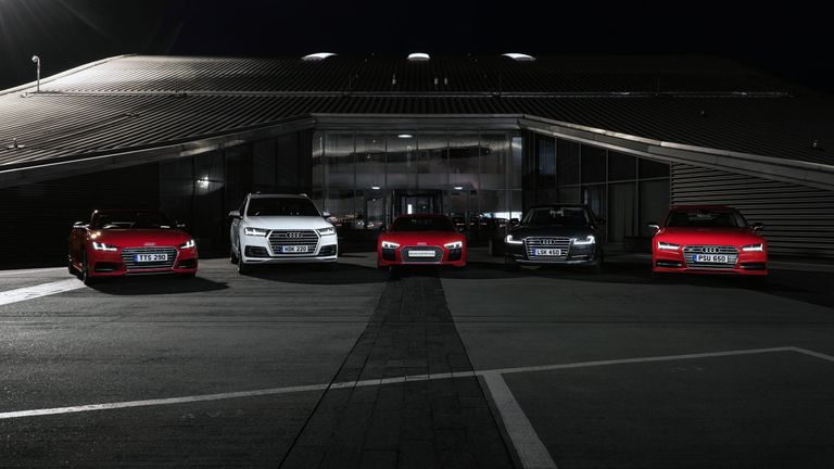 Headlamps with bulbs