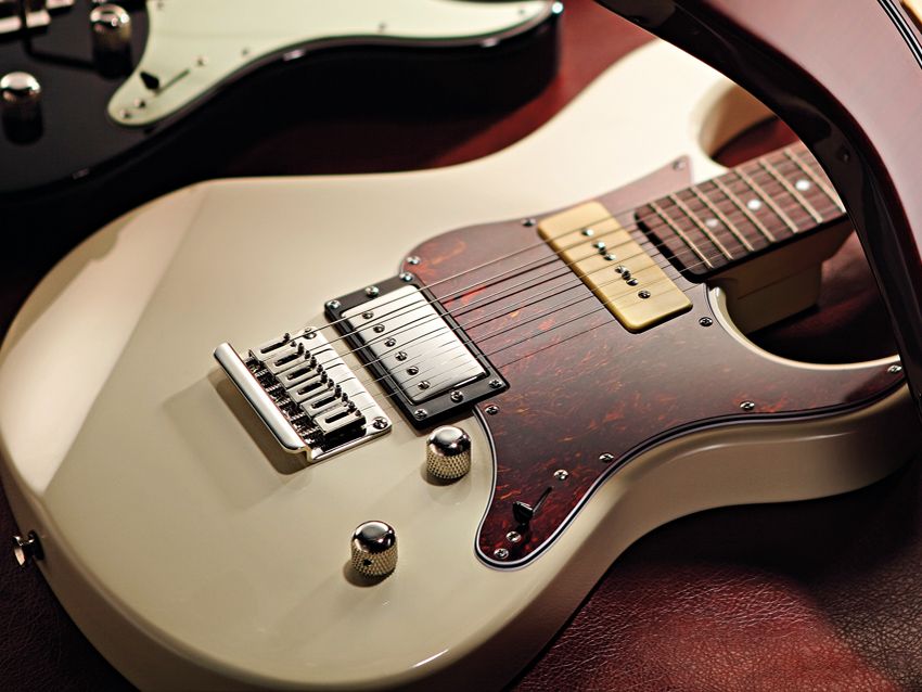 The 311H is a budget take on the 611HFM.