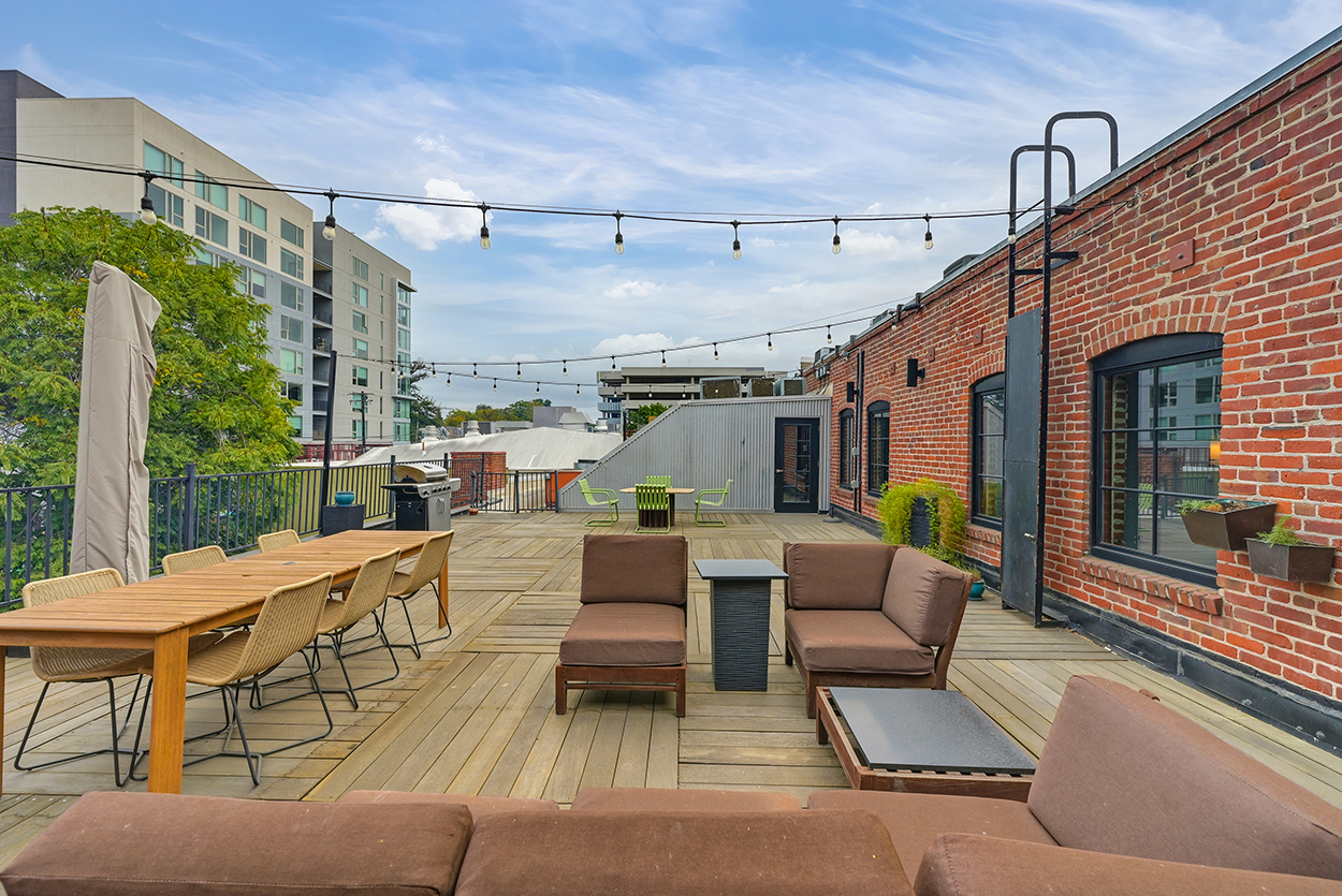 Rooftop deck