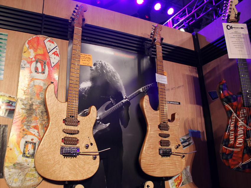 Charvel Guthrie Govan Signature - on the stand