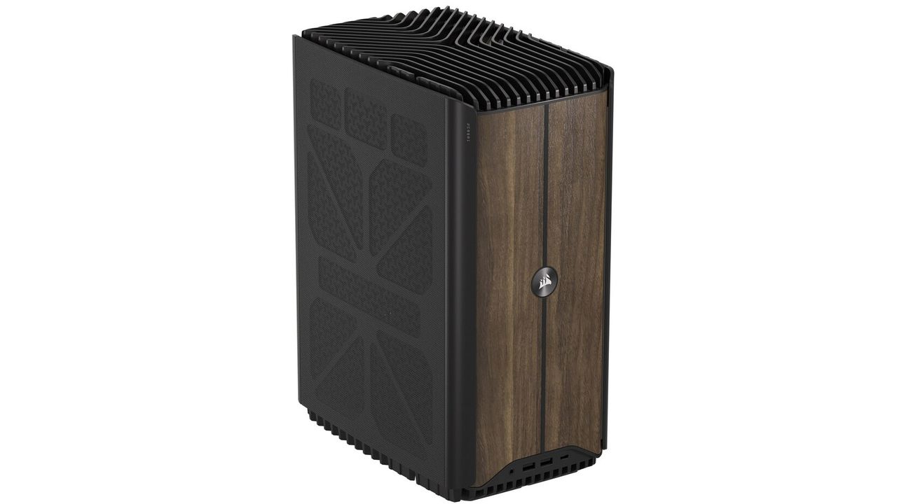Corsair One i500 walnut finish