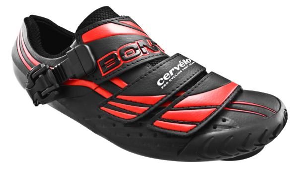 The CTT3 is the entry level shoe from the new Cervelo Pro Cycling Test Team line, but with an added bonus in Bont&rsquo;s micro-adjustable ratchet system not seen on the a-three.
