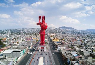 The controversial 60m-tall statue of Guerrero Chimalli, by Mexican sculptor Sebastián, installed in 2014, guards the main road to the eastern suburb of Chimalhuacán.