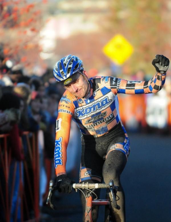 Ryan Trebon (Kona) waves to his hometown supporters.