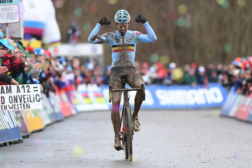 Wout van Aert wins the 2017 UCI Cyclo-cross World Championship