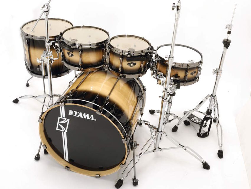 The bass drum is ultra deep, weighing in at 22"x20"