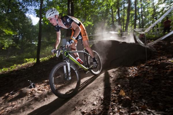 Jack Haig (TORQ Nutrition) clears the Bontrager boulder.