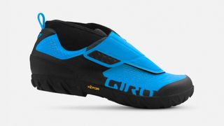 Giro mountain bike shoes: Giro Terraduro Mid