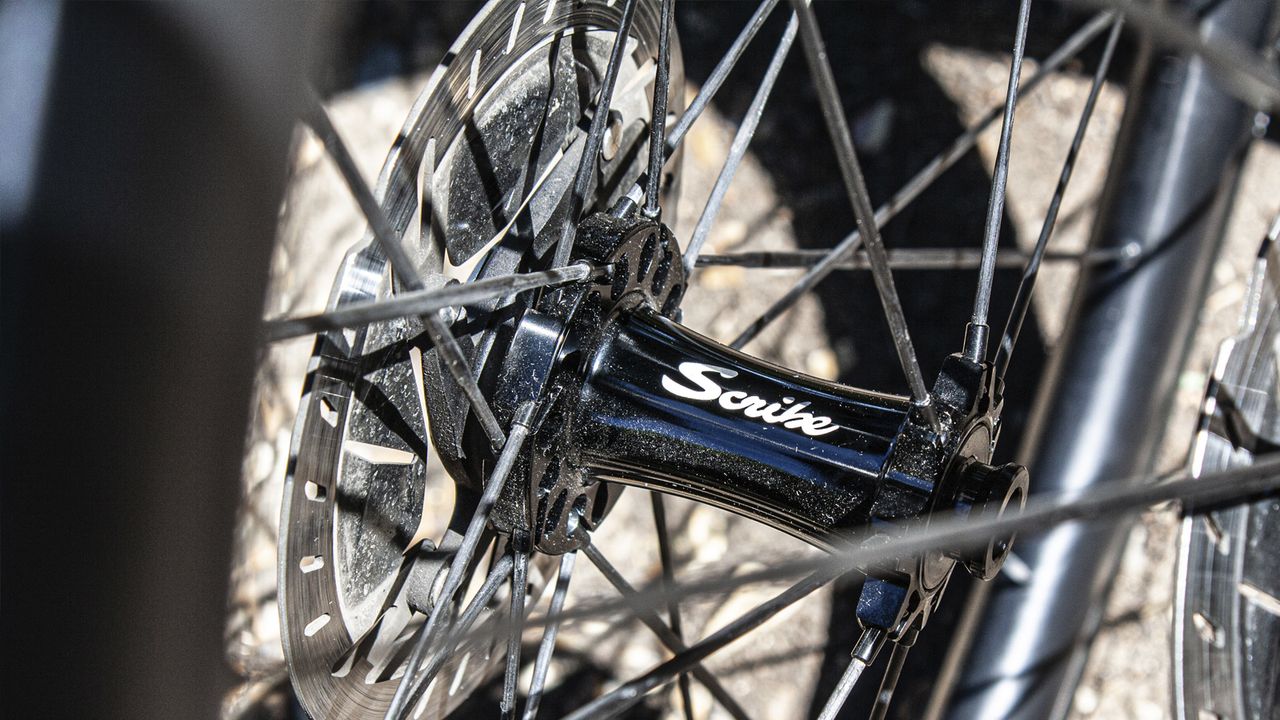 Scribe Elan Wide+ 32-D Carbon Spoke wheelset