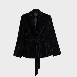 Image of black blazer 