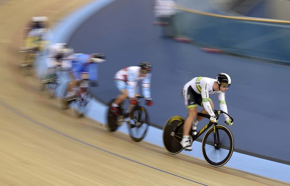 Matthew Glaetzer in the first round of the keirin